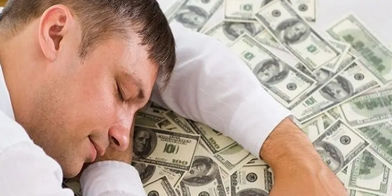 Giải mã giấc mơ nhặt được tiền